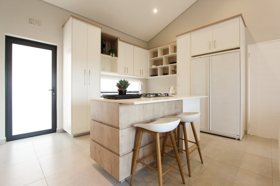 To Let 2 Bedroom Property for Rent in Van Der Hoff Park North West